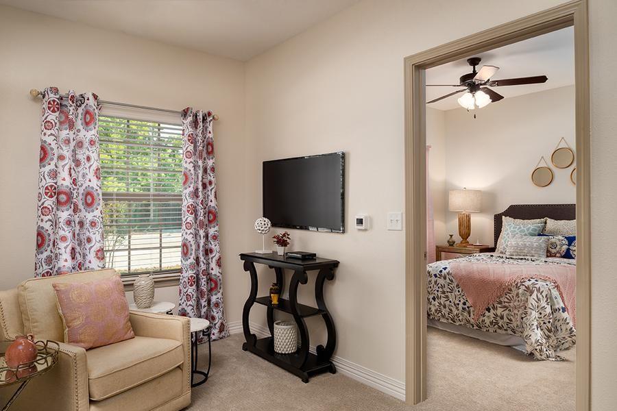 Spring Cypress Senior Living - Gallery Image 4