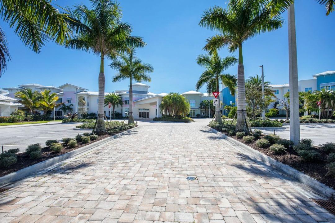 Luxe Senior Living at Jupiter - Gallery Image 4