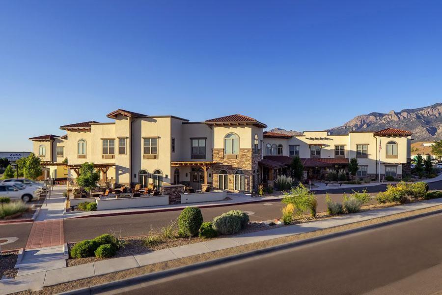 MorningStar Assisted Living & Memory Care of Albuquerque - Gallery Image 2