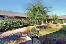 Pecan Point Assisted Living and Memory Care - Gallery Image 4