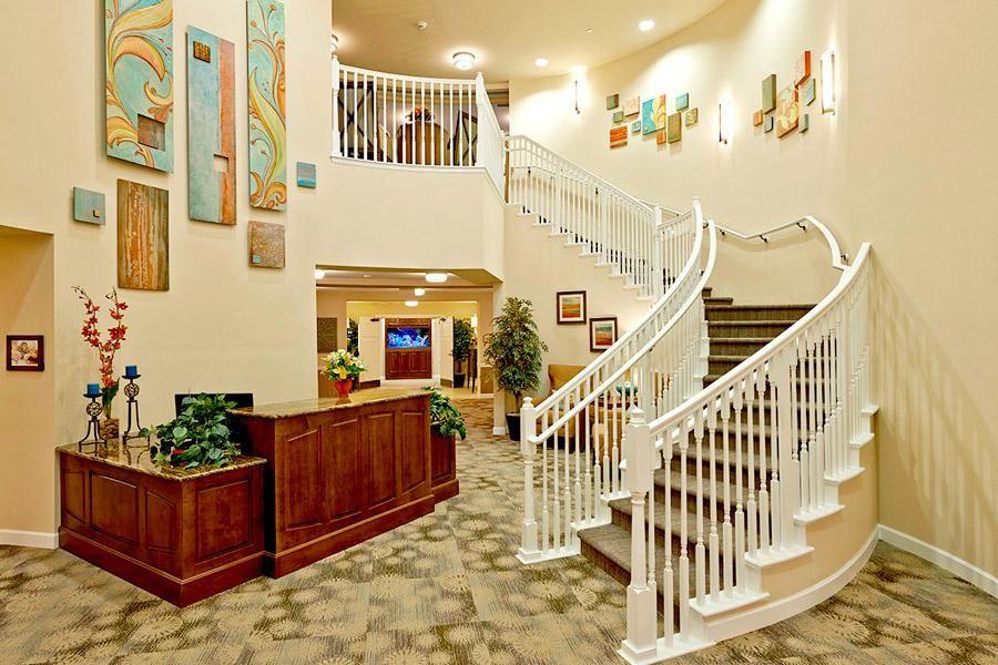 MorningStar Assisted Living & Memory Care at Mountain Shadows - Gallery Image 5