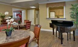 Bradford Court Senior Living - Gallery Image 6