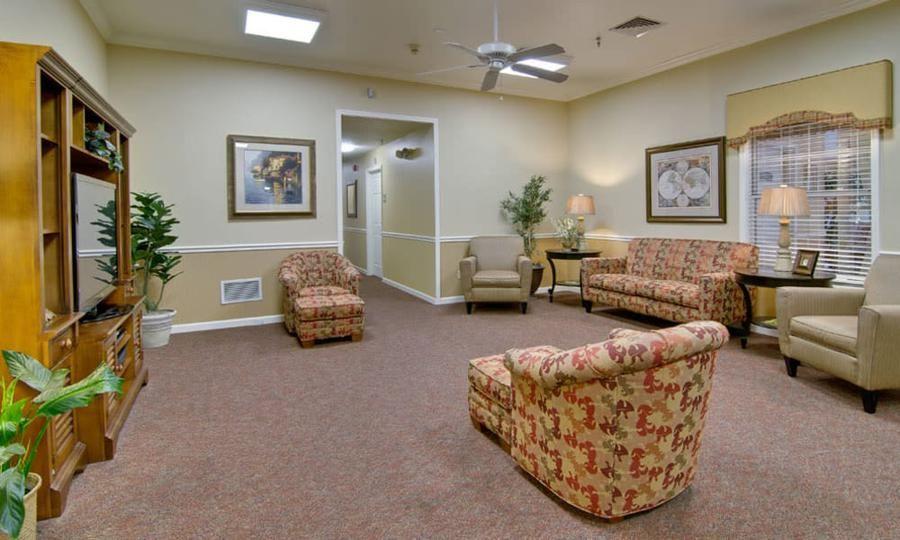 NorthRidge Place Senior Living - Gallery Image 4