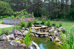 Whispering Pines - Gallery Image 6