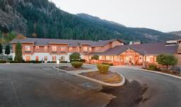 Mountain Meadows Senior Living Campus - Gallery Image 4