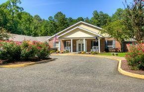 Charter Senior Living of Newport News - Gallery Image 4