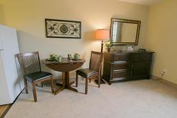 Paramount Senior Living at Newark - Gallery Image 3