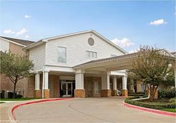 The Wellington at North Richland Hills - Gallery Image 1