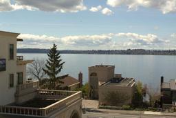 Aegis Living Kirkland Waterfront - Gallery Image 3