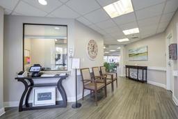 Commonwealth Senior Living at Abingdon - Gallery Image 2