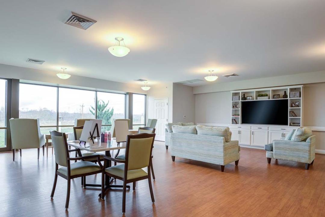 Commonwealth Senior Living at Abingdon - Gallery Image 4