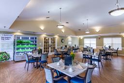 Commonwealth Senior Living at Chesterfield - Gallery Image 2