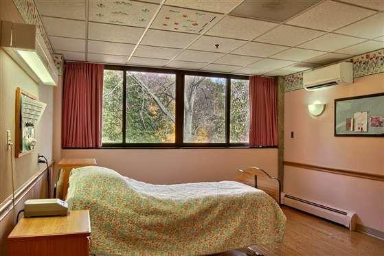 Newton-Wellesley Center for Alzheimer’s Care - Gallery Image 3