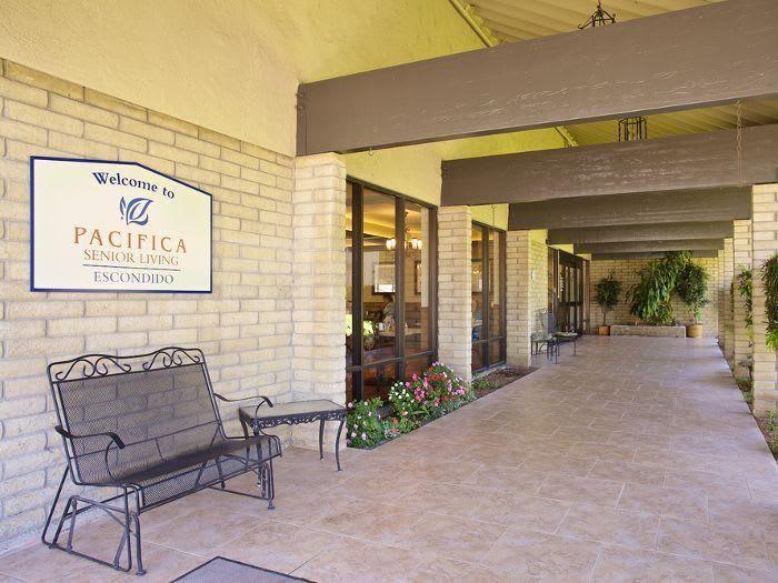 Pacifica Senior Living Escondido - Gallery Image 3