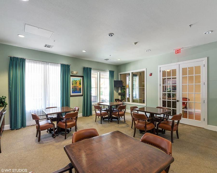 Azalea Trails Assisted Living and Memory Care - Gallery Image 5