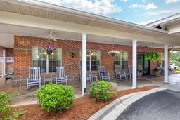 Silver Bluff Grove Senior Living - Gallery Image 2