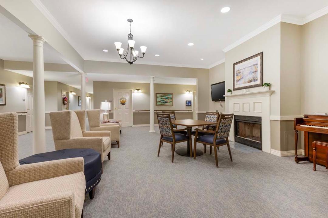 Silver Bluff Grove Senior Living - Gallery Image 6