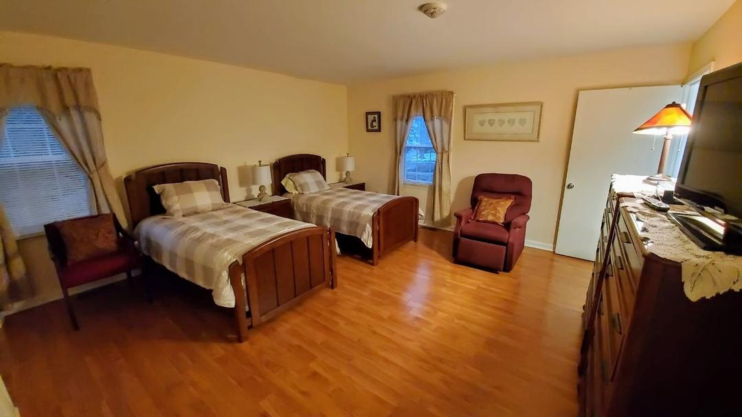 Homecrest Assisted Living - Gallery Image 1