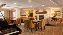 Belmont Village Senior Living Oak Park - Gallery Image 2