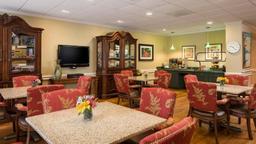 Belmont Village Senior Living Oak Park - Gallery Image 1