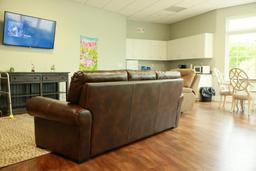 Brookfield Assisted Living and Memory Care at Bella Vista - Gallery Image 3