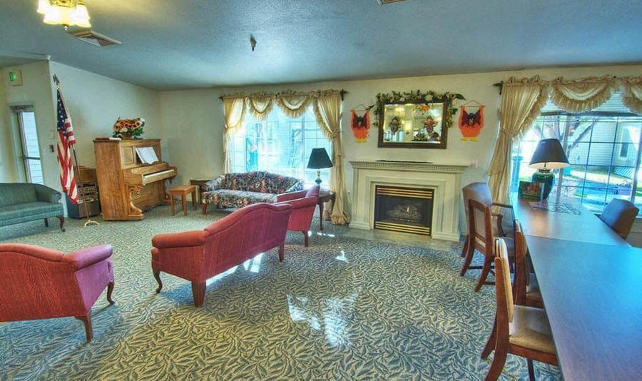 Dorian Place Assisted Living - Gallery Image 6