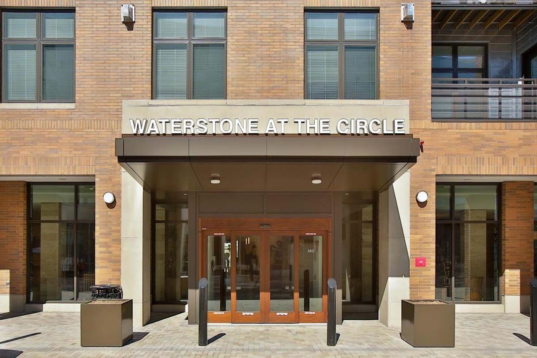 Waterstone at the Circle