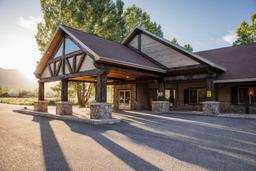 Pineview Assisted Living - Gallery Image 1