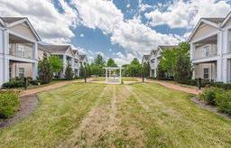 Charter Senior Living of Jefferson City - Gallery Image 6