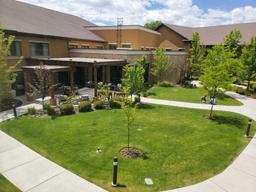 The Ridge Cottonwood - Gallery Image 4