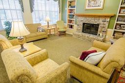 Vista Lake Assisted Living and Memory Care - Gallery Image 6