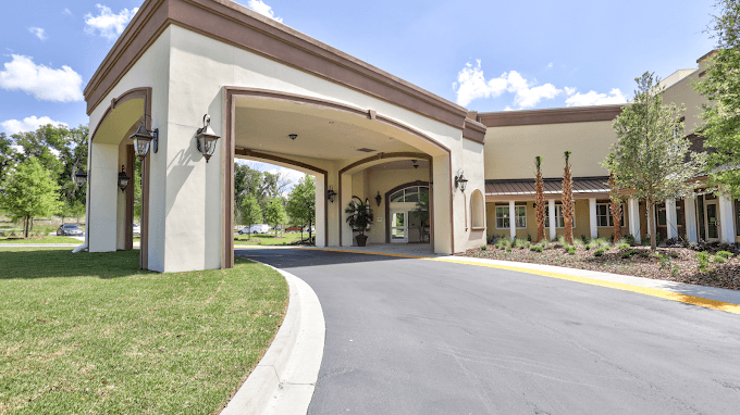 Dolphin Pointe Health Care Center - Gallery Image 6