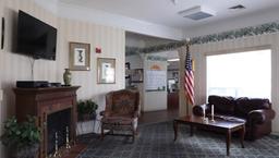 Viva Senior Living at Albany - Gallery Image 4