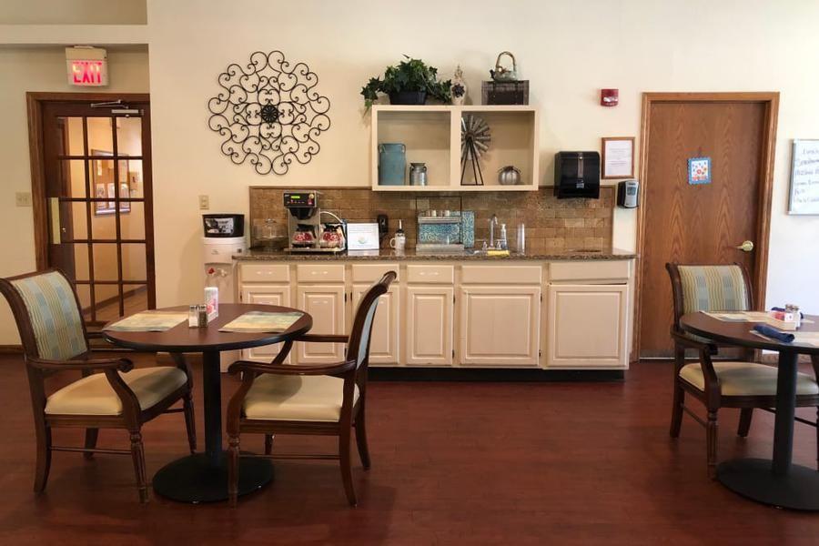 Creekside Village Assisted Living - Gallery Image 5