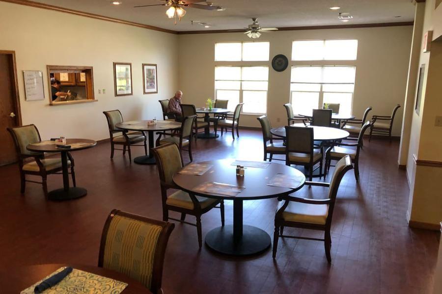 Creekside Village Assisted Living - Gallery Image 6