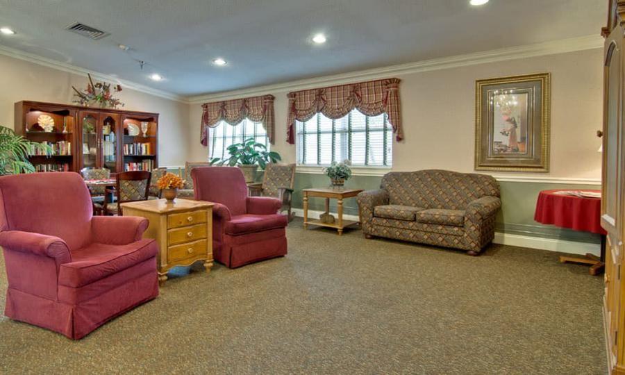 Heritage Nursing Center - Gallery Image 5