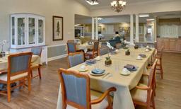 Sugar Creek Senior Living - Gallery Image 6