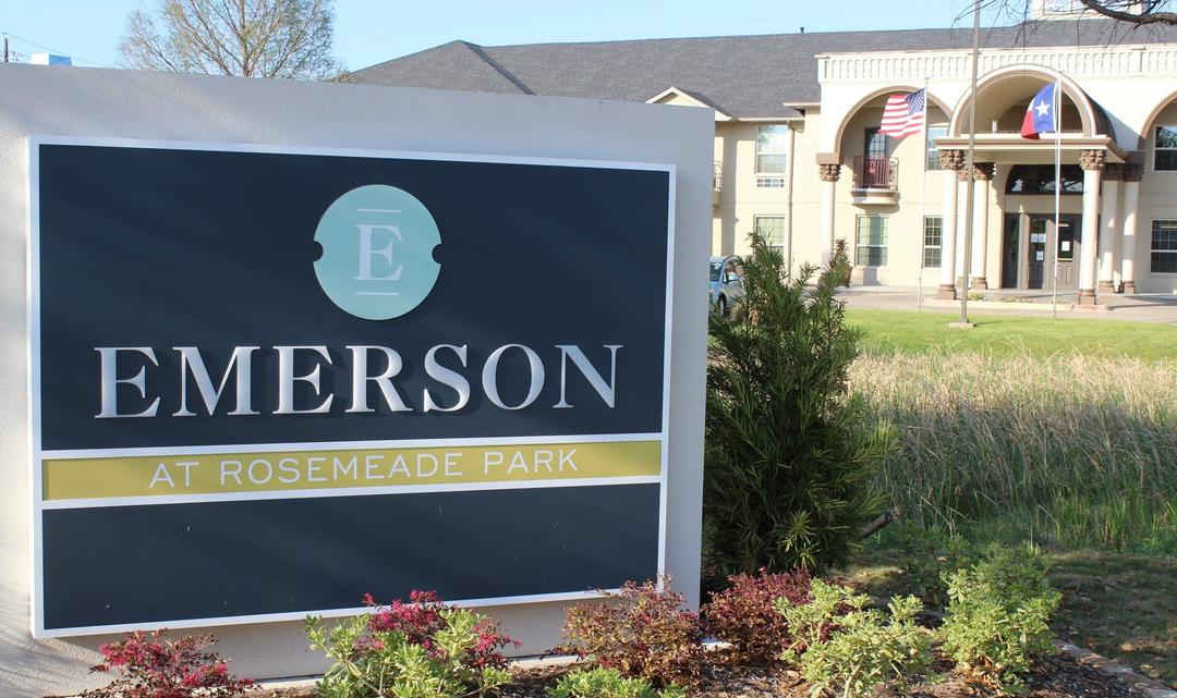 Emerson at Rosemeade Park - Gallery Image 4