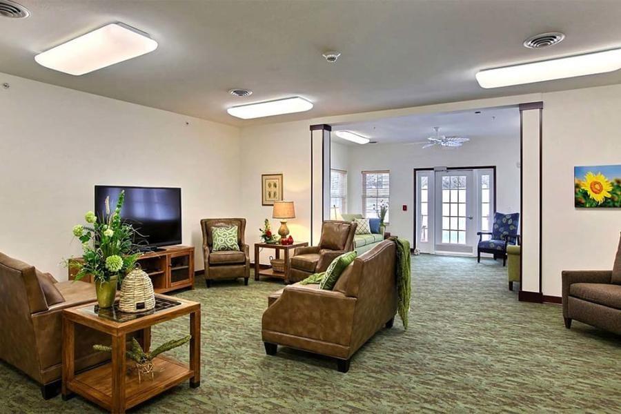 Milestone Senior Living - Woodruff - Gallery Image 5