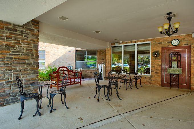 Burgess Square Healthcare Ctr - Gallery Image 6