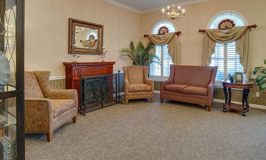 Parkwood Meadows Senior Living - Gallery Image 6