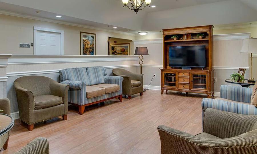 Parkwood Meadows Senior Living - Gallery Image 5