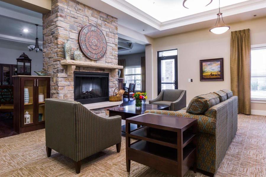 Heartis Arlington Assisted Living - Gallery Image 5