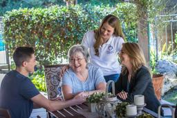 1Heart Caregiver Services Burbank - Gallery Image 6