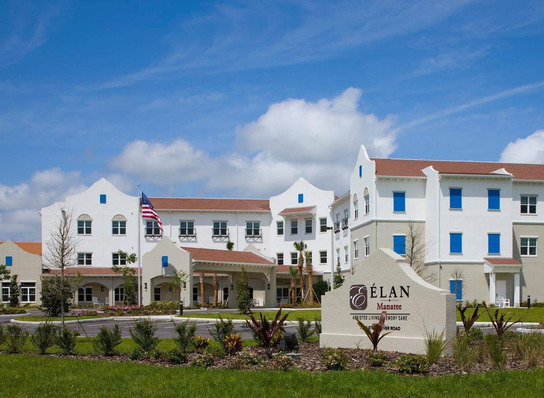 Elan Manatee Assisted Living & Memory Care - Gallery Image 2