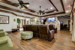 Avalon Memory Care - Meadow Ranch - Gallery Image 4