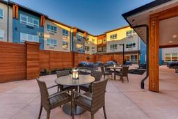 MorningStar Assisted Living & Memory Care of Happy Valley - Gallery Image 3