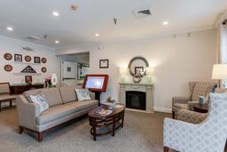 Commonwealth Senior Living at Kilmarnock - Gallery Image 5