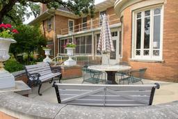 Atrium at Oak Crest Residence - Gallery Image 4