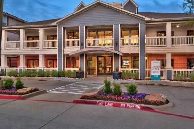 Haven at Lewisville Lake - Gallery Image 2